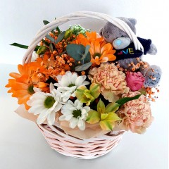 Basket of flowers Juliet