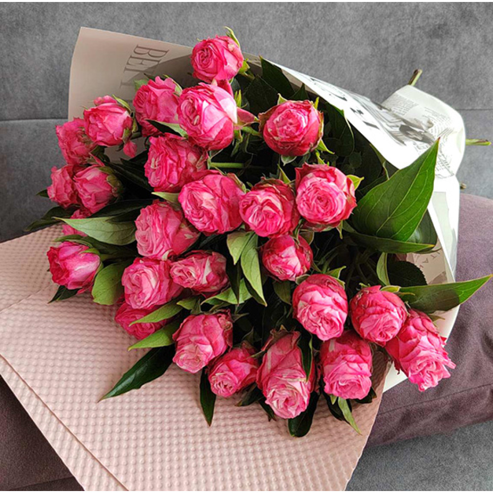 30 Roses Spray Bouquet of spray roses delivery in Belarus