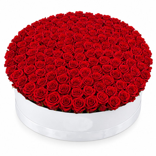 101 roses in a box